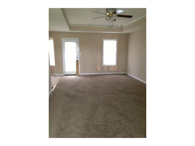 3291 N Senseney Cir, Clarksville, TN 37042