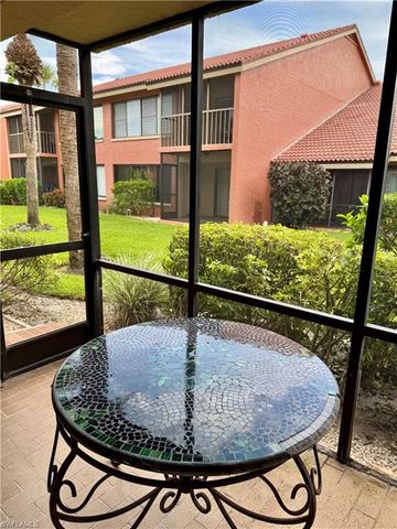 124 Cypress WAY E # E3, Naples, FL 34110