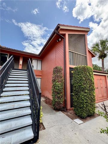 124 Cypress WAY E # E3, Naples, FL 34110