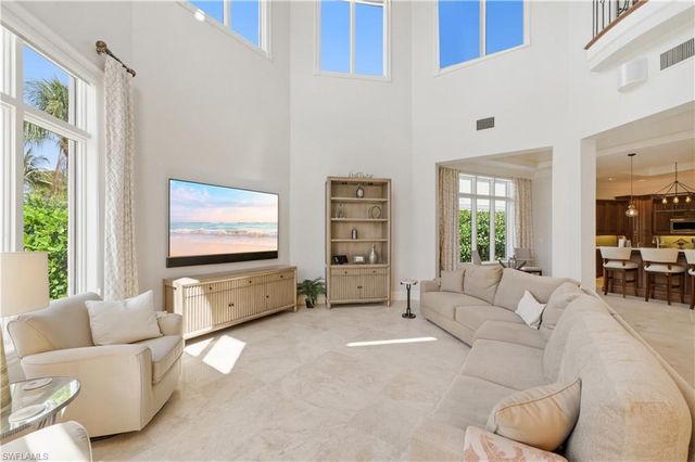 361 Pirates Bight, Naples, FL 34103