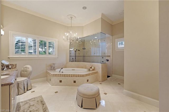 361 Pirates Bight, Naples, FL 34103