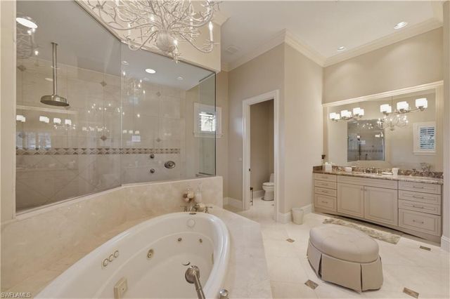 361 Pirates Bight, Naples, FL 34103