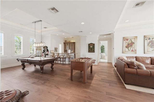 361 Pirates Bight, Naples, FL 34103