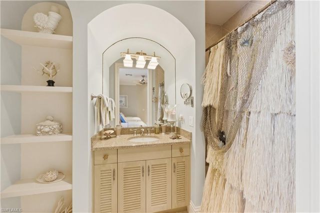 361 Pirates Bight, Naples, FL 34103