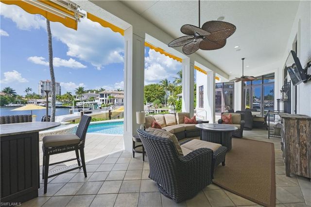 361 Pirates Bight, Naples, FL 34103