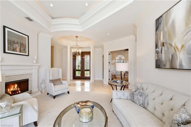 361 Pirates Bight, Naples, FL 34103