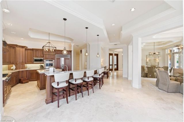 361 Pirates Bight, Naples, FL 34103