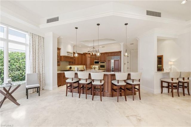 361 Pirates Bight, Naples, FL 34103