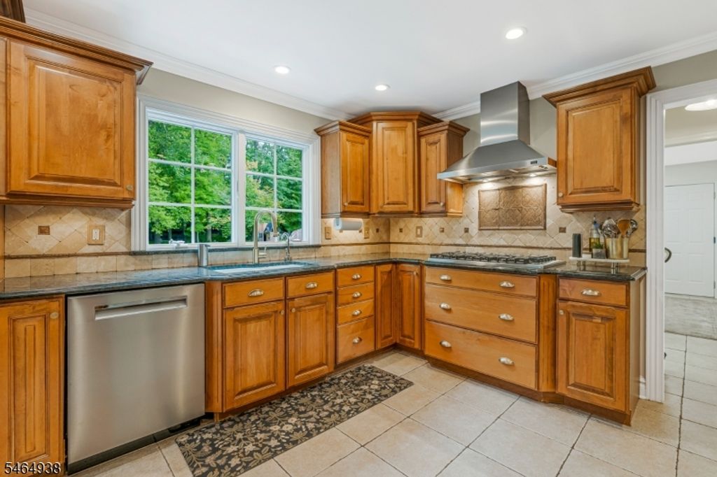 20 Round Top Rd, Warren Twp., NJ 07059 — photo 5