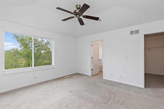 9104 Falcon Greens Drive, Lakewood, IL 60014