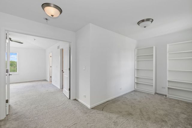 9104 Falcon Greens Drive, Lakewood, IL 60014