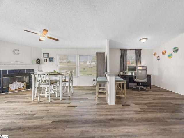 542 Ellis Ferry Road, Gaffney, SC 29341