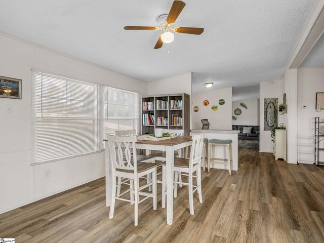 542 Ellis Ferry Road, Gaffney, SC 29341