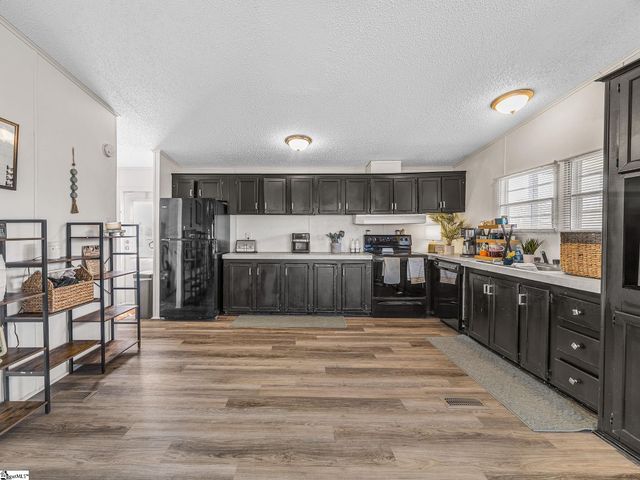 542 Ellis Ferry Road, Gaffney, SC 29341