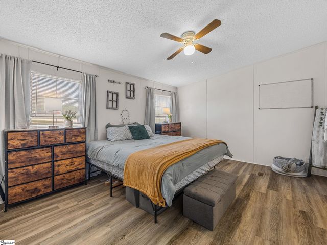 542 Ellis Ferry Road, Gaffney, SC 29341