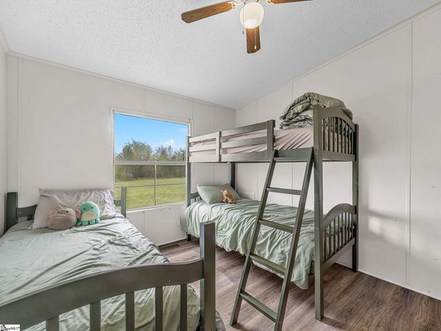 542 Ellis Ferry Road, Gaffney, SC 29341