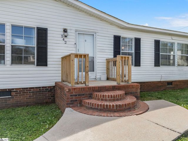 542 Ellis Ferry Road, Gaffney, SC 29341