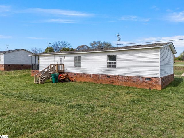 542 Ellis Ferry Road, Gaffney, SC 29341