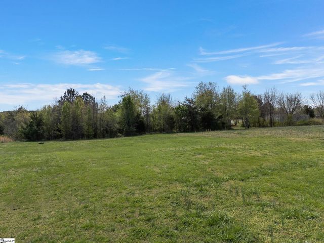 542 Ellis Ferry Road, Gaffney, SC 29341