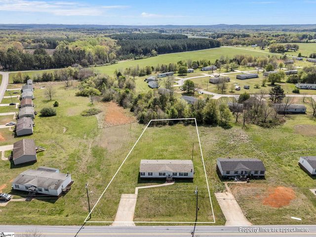 542 Ellis Ferry Road, Gaffney, SC 29341