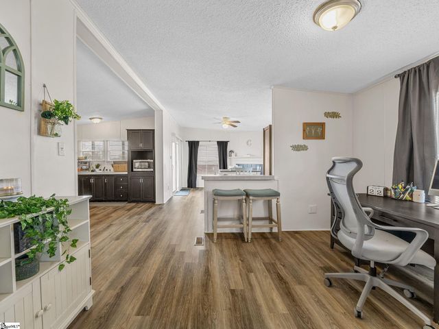 542 Ellis Ferry Road, Gaffney, SC 29341