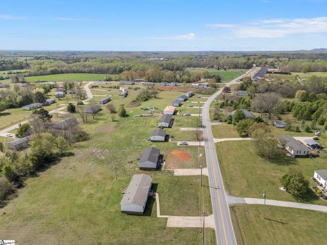 542 Ellis Ferry Road, Gaffney, SC 29341