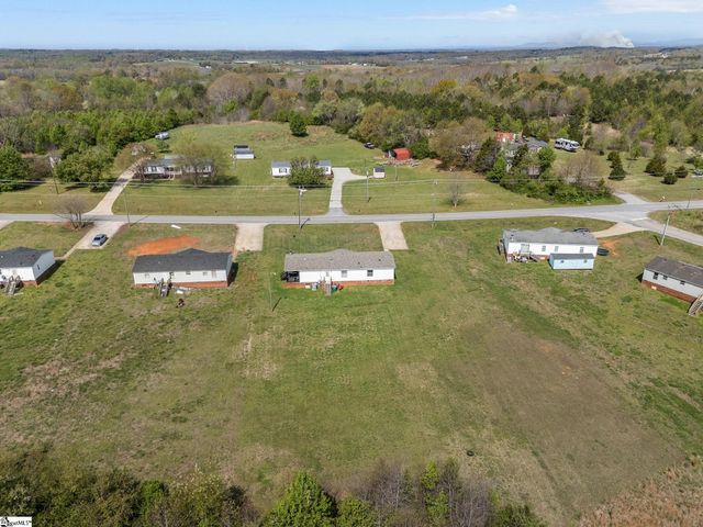 542 Ellis Ferry Road, Gaffney, SC 29341