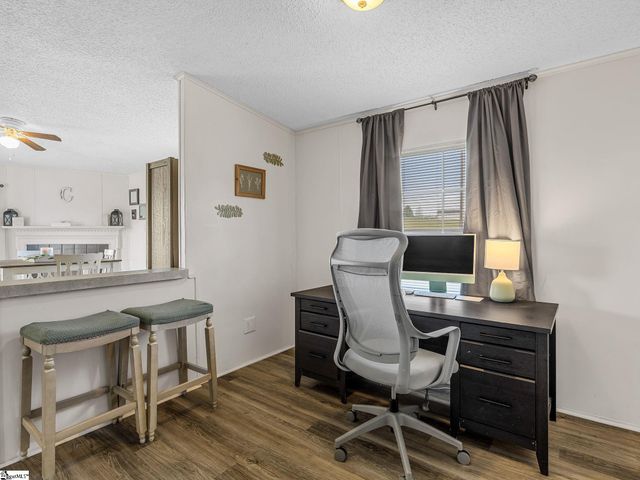 542 Ellis Ferry Road, Gaffney, SC 29341