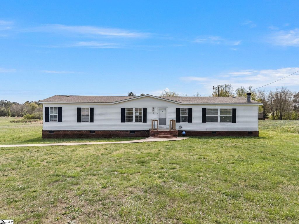 542 Ellis Ferry Road, Gaffney, SC 29341