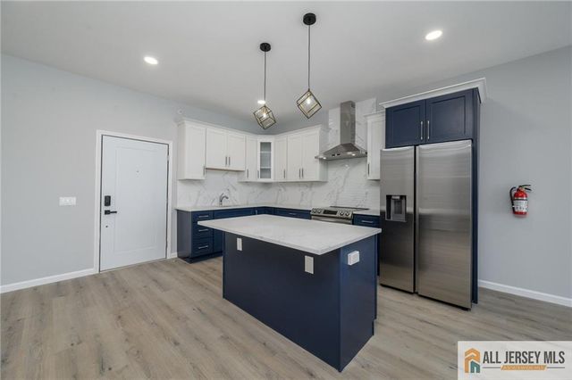 0-202-208 W 7th Street 2F, Plainfield, NJ 07060