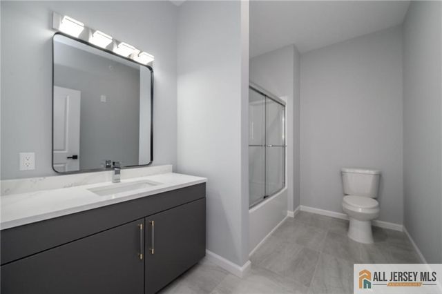 0-202-208 W 7th Street 2F, Plainfield, NJ 07060