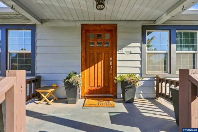 1168 15th St NE, Salem, OR 97301