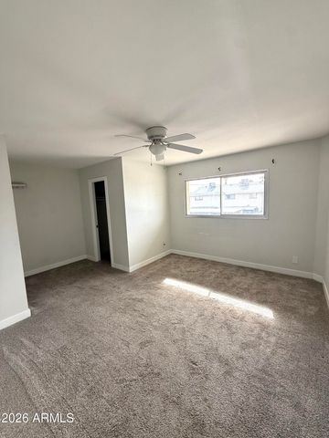 6678 N 43RD Avenue, Glendale, AZ 85301