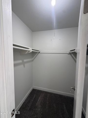 6678 N 43RD Avenue, Glendale, AZ 85301