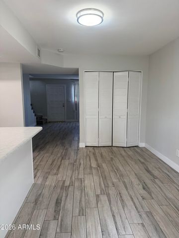 6678 N 43RD Avenue, Glendale, AZ 85301