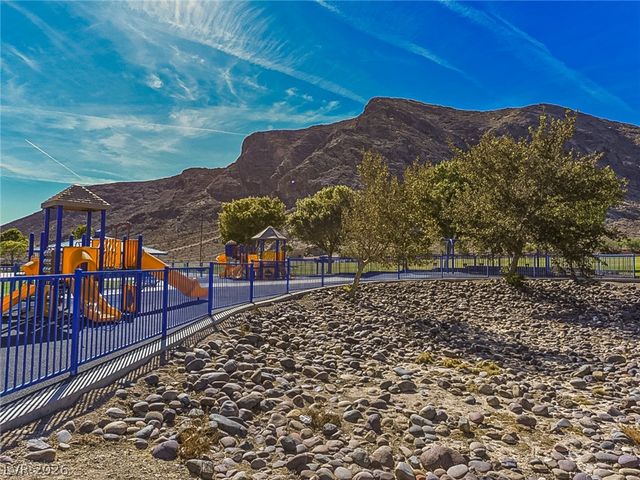 3725 Shanagolden Street, Las Vegas, NV 89129