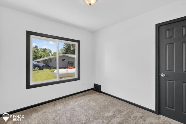 5233 Pratt Road, Hadley Twp, MI 48455