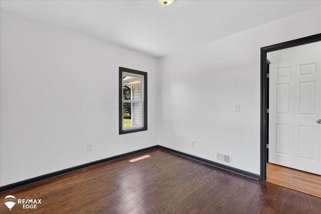 5233 Pratt Road, Hadley Twp, MI 48455