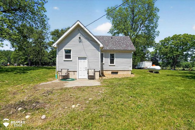 5233 Pratt Road, Hadley Twp, MI 48455