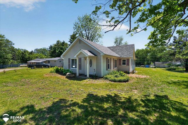 5233 Pratt Road, Hadley Twp, MI 48455