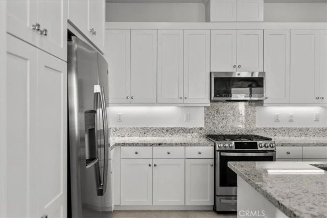 27410 Merlin Place 305, Valencia, CA 91381