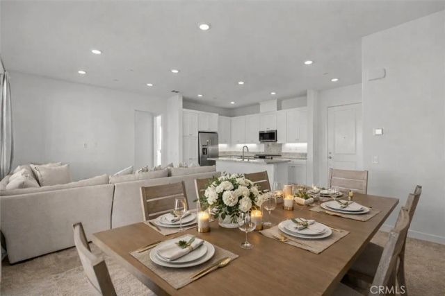 27410 Merlin Place 305, Valencia, CA 91381