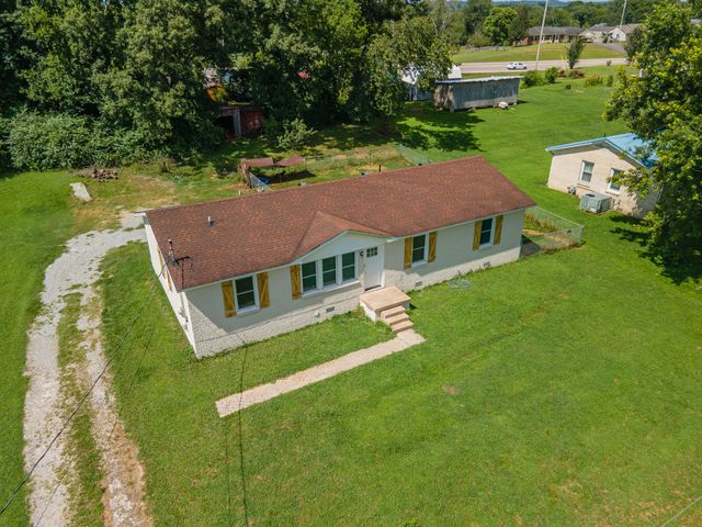 2220 Cherry Dr, Pulaski, TN 38478