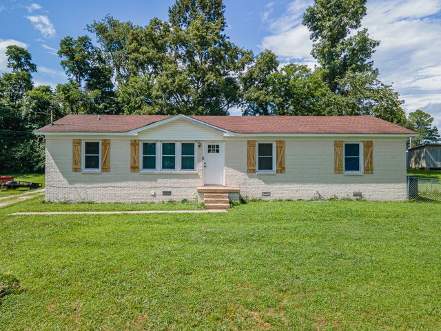 2220 Cherry Dr, Pulaski, TN 38478