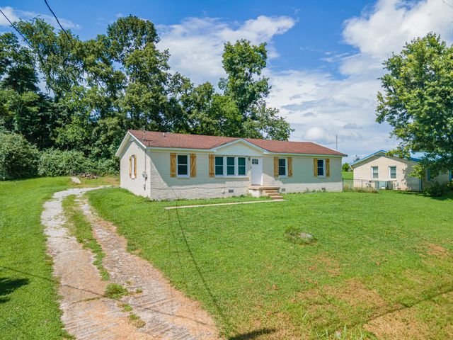 2220 Cherry Dr, Pulaski, TN 38478