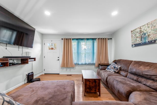 2220 Cherry Dr, Pulaski, TN 38478