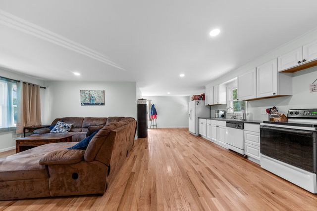 2220 Cherry Dr, Pulaski, TN 38478