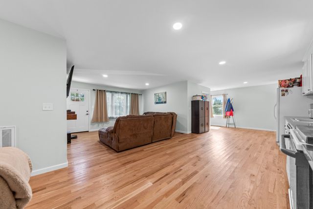 2220 Cherry Dr, Pulaski, TN 38478