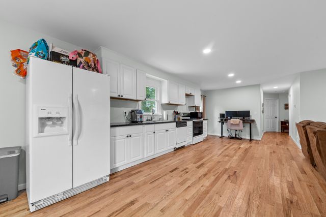 2220 Cherry Dr, Pulaski, TN 38478