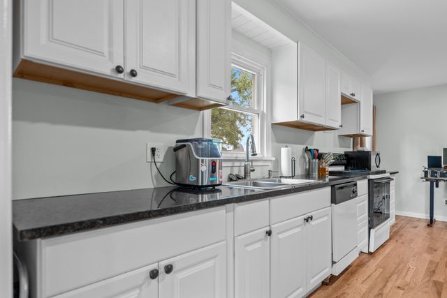 2220 Cherry Dr, Pulaski, TN 38478